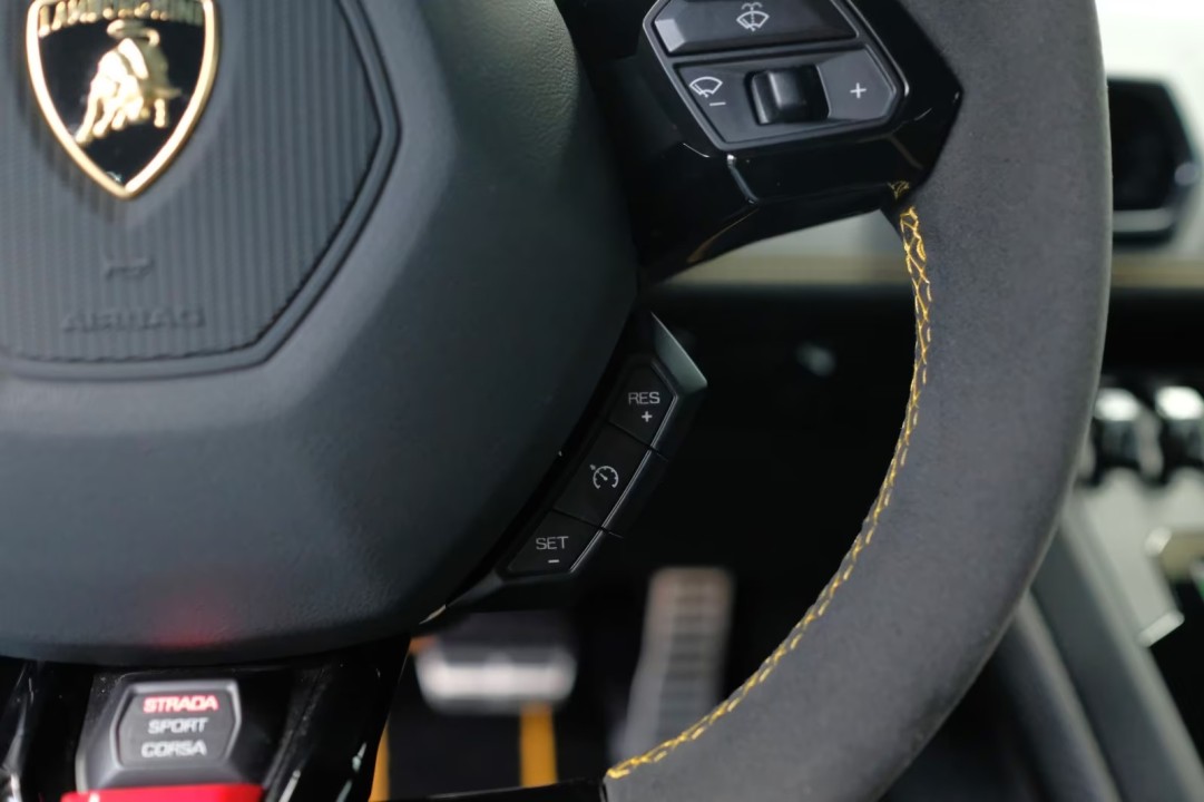 Lamborghini Huracan EVO AWD - foto 12