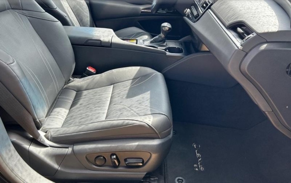 Lexus Seria ES 300h - foto 9