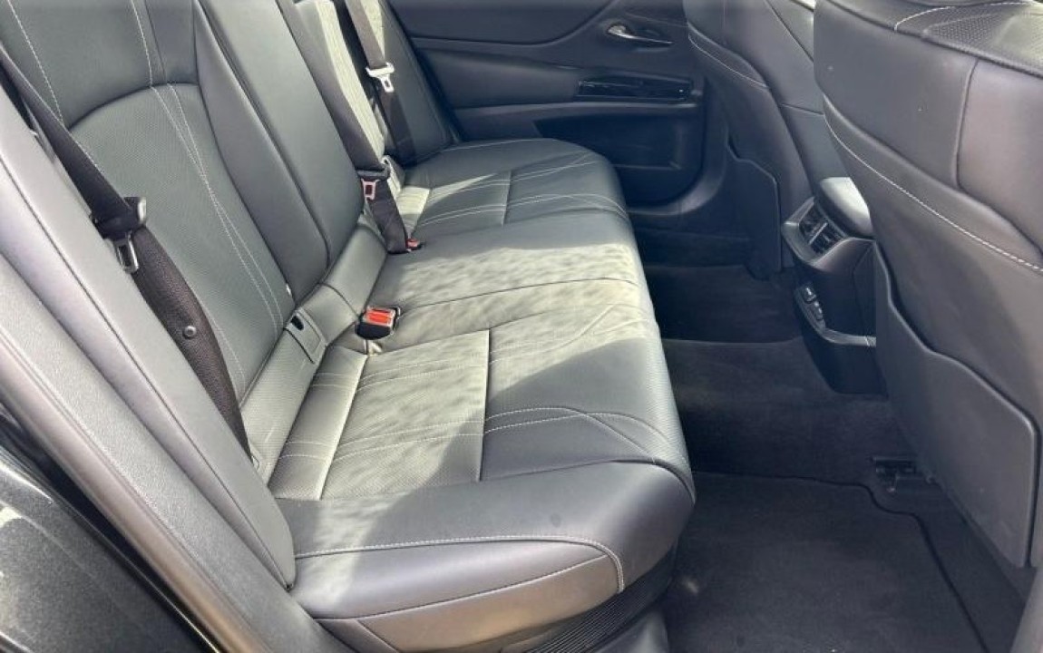 Lexus Seria ES 300h - foto 8