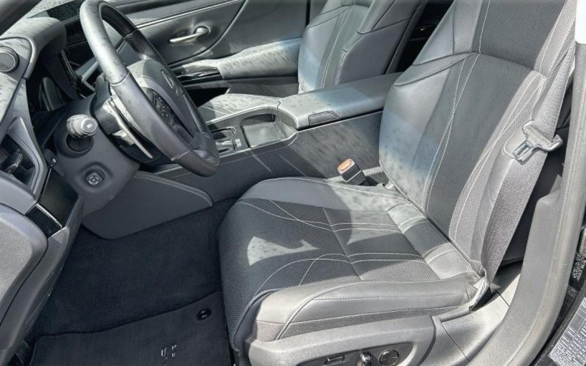 Lexus Seria ES 300h - foto 6