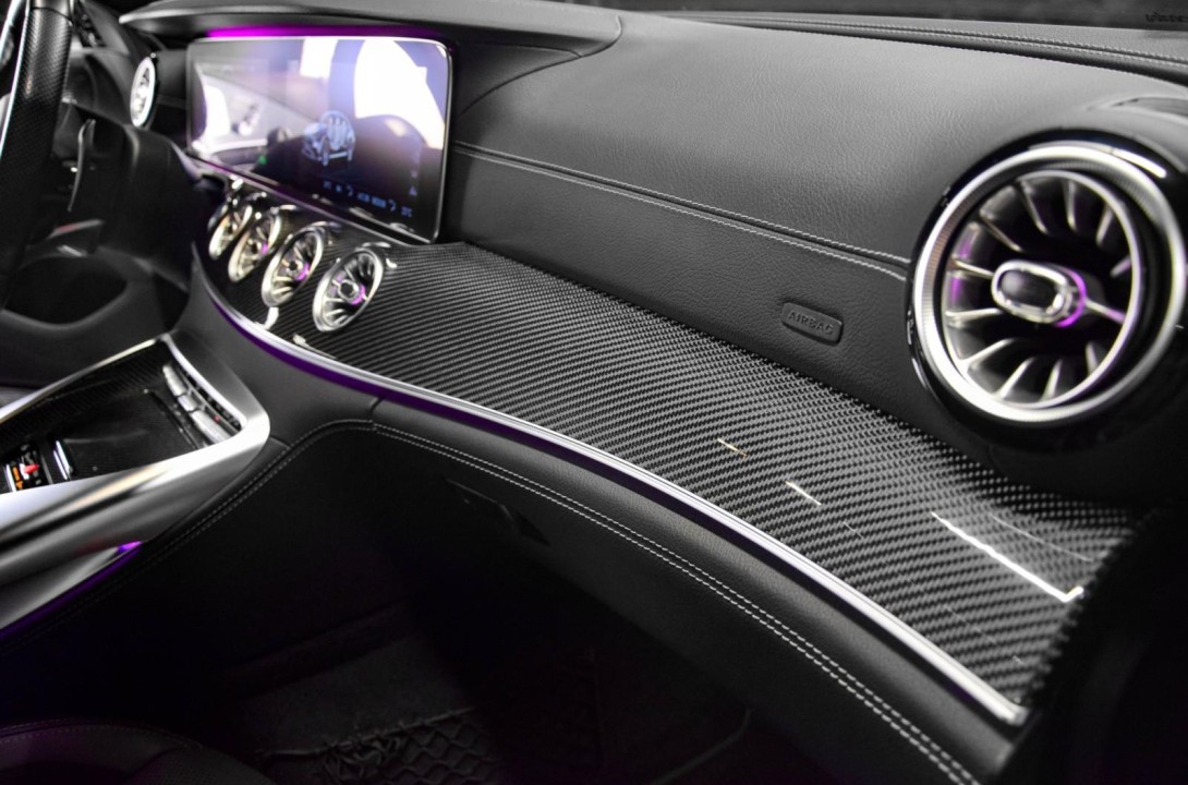 Mercedes-Benz AMG GT 43 4MATIC+ - foto 17