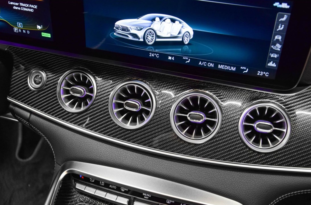 Mercedes-Benz AMG GT 43 4MATIC+ - foto 19