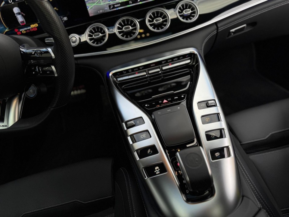 Mercedes-Benz AMG GT 53 4MATIC+ - foto 18
