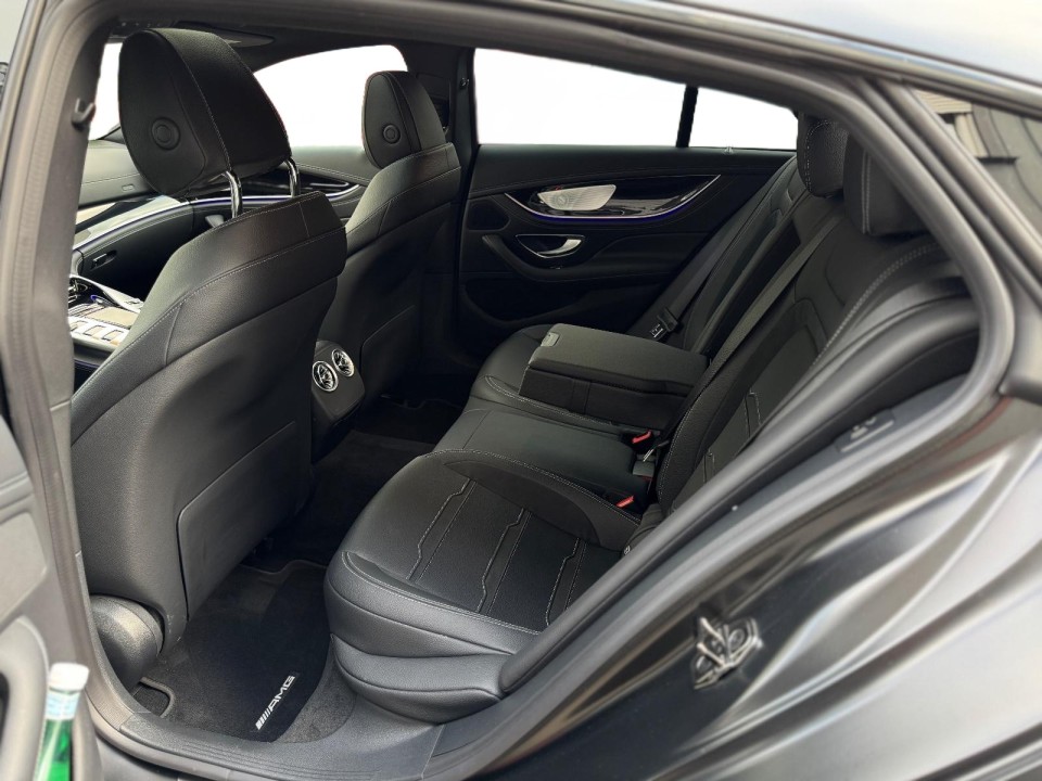 Mercedes-Benz AMG GT 53 4MATIC+ - foto 13