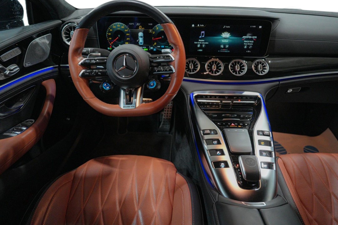 Mercedes-Benz AMG GT 53 4MATIC+ - foto 8
