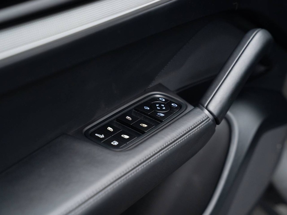 Porsche Cayenne Coupe E-Hybrid - foto 20