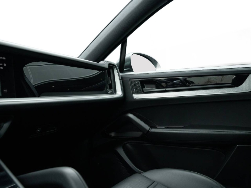 Porsche Cayenne Coupe E-Hybrid - foto 24