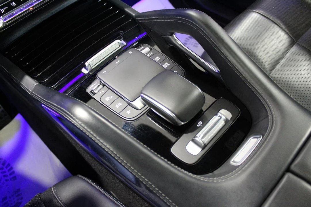 Mercedes-Benz GLS 400d 4MATIC AMG Line - foto 12