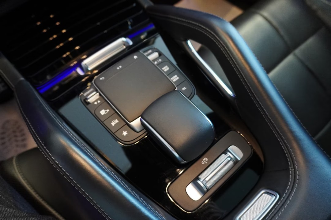 Mercedes-Benz GLS 400d 4MATIC AMG Line - foto 13