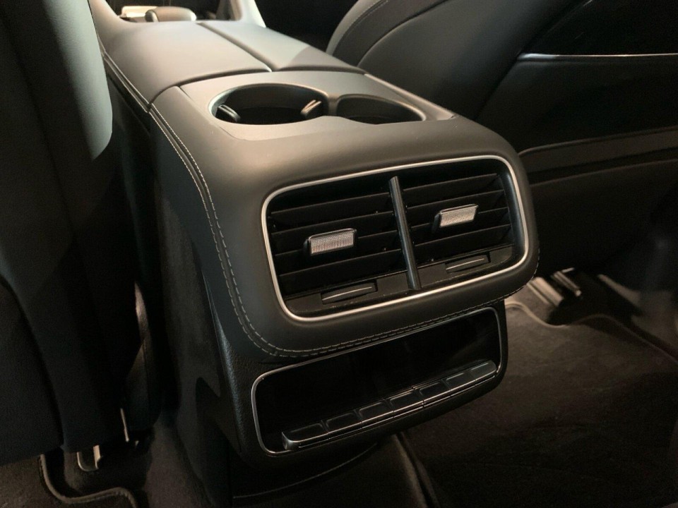 Mercedes-Benz GLS AMG 63 4MATIC+ - foto 9