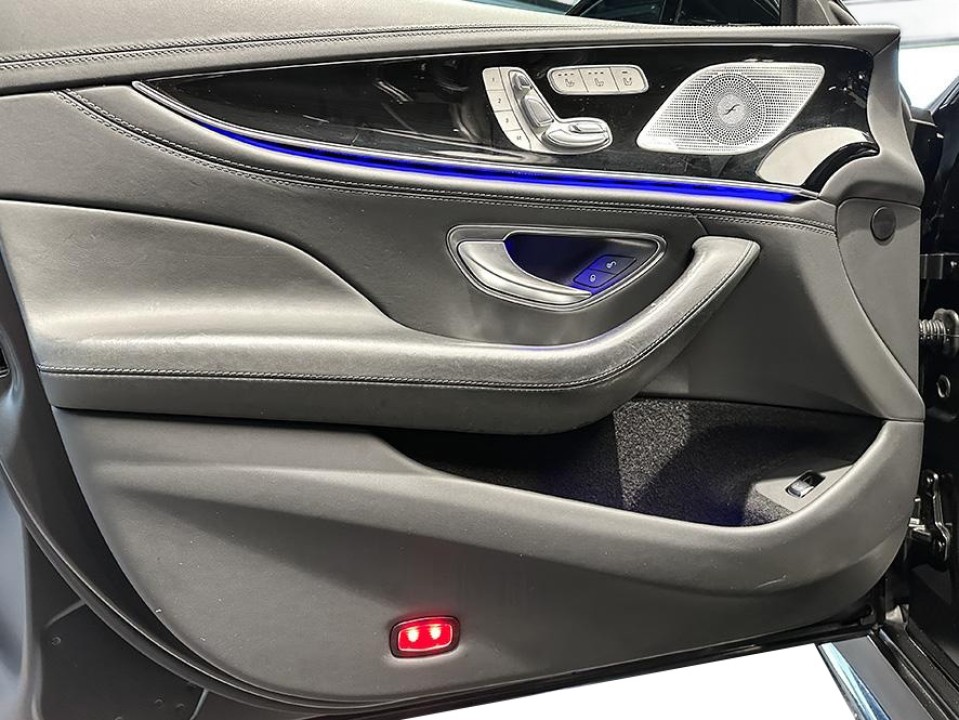 Mercedes-Benz AMG GT 63 4MATIC+ - foto 14