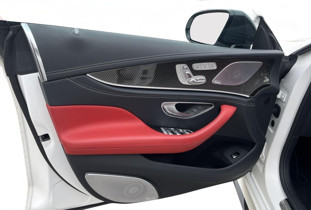 Mercedes-Benz AMG GT 63 S 4MATIC+ - foto 17