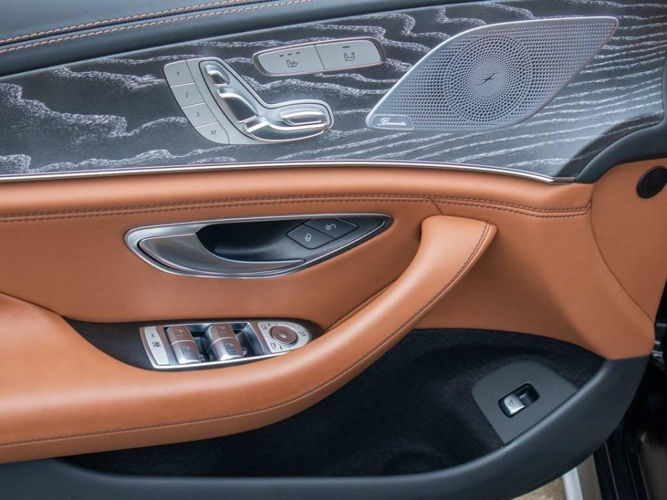 Mercedes-Benz AMG GT 53 4MATIC+ - foto 11