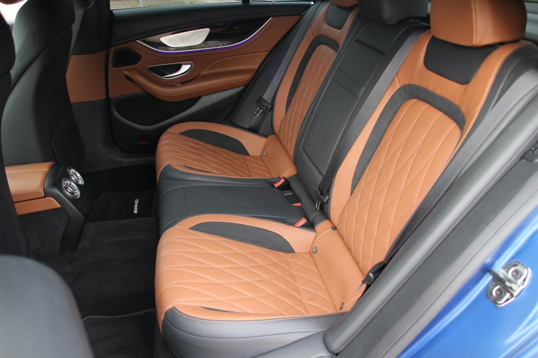 Mercedes-Benz AMG GT 53 4MATIC+ - foto 13