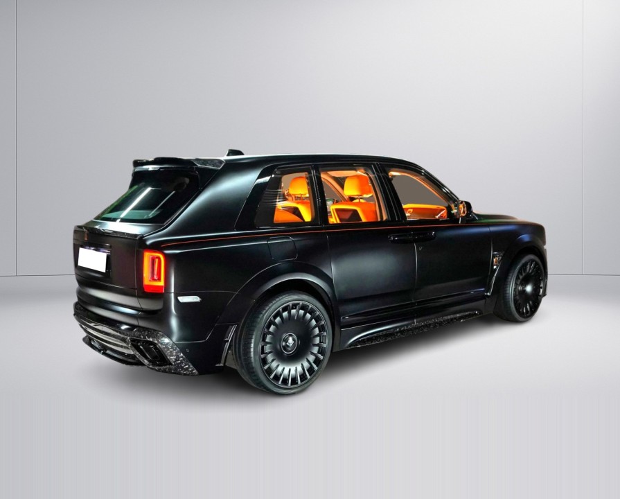 Rolls-Royce Cullinan (2)