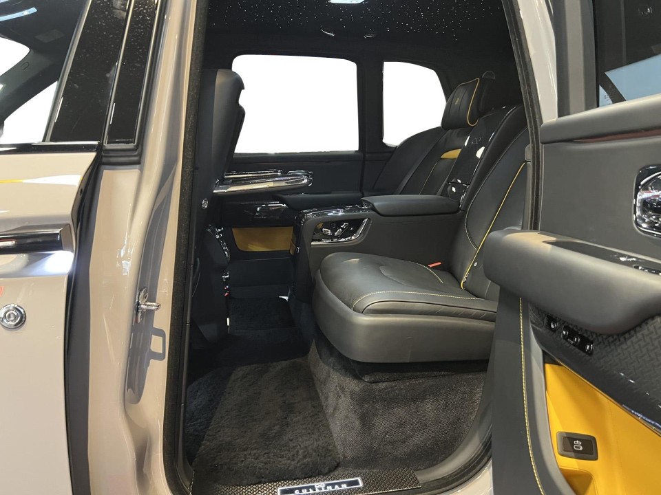 Rolls-Royce Cullinan - foto 9