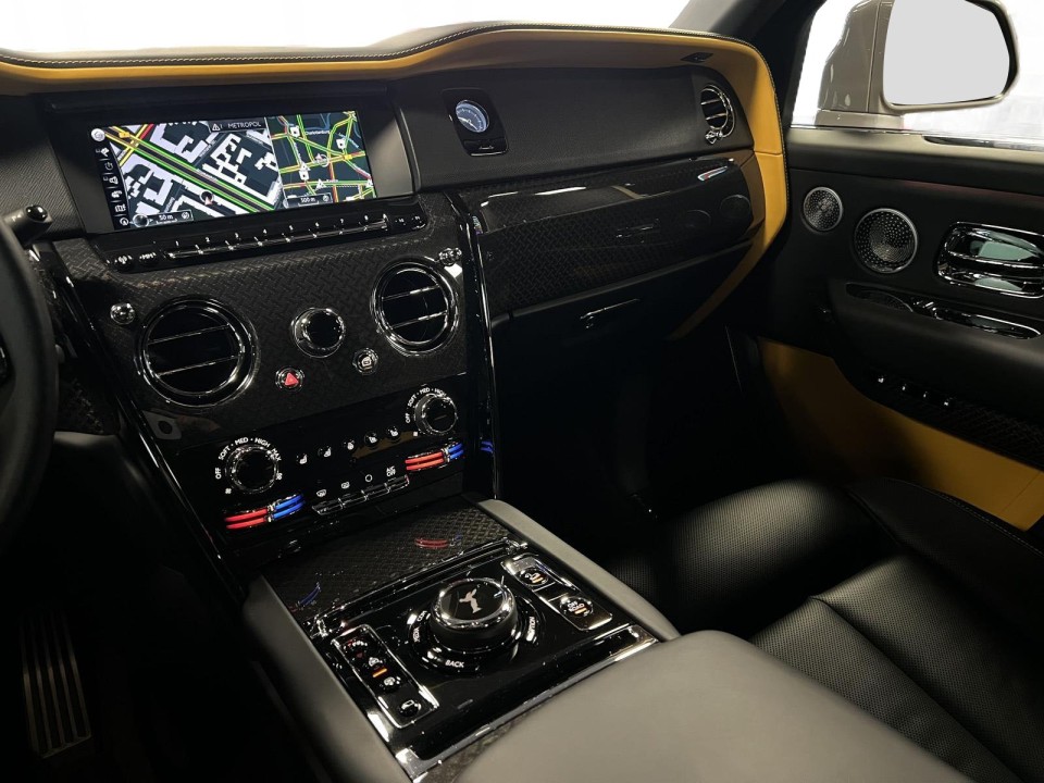 Rolls-Royce Cullinan - foto 14