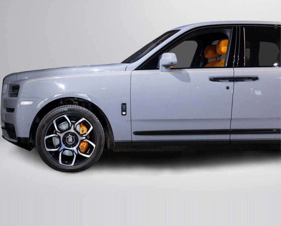 Rolls-Royce Cullinan Black Badge - foto 19