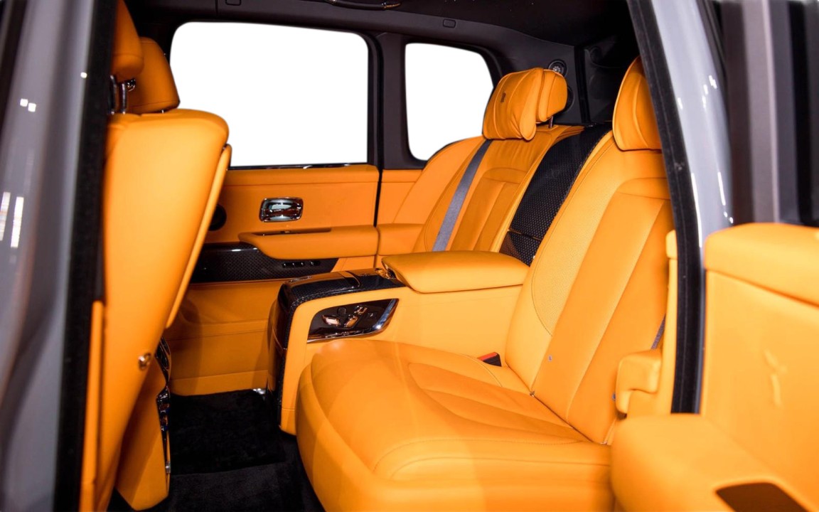 Rolls-Royce Cullinan Black Badge - foto 7