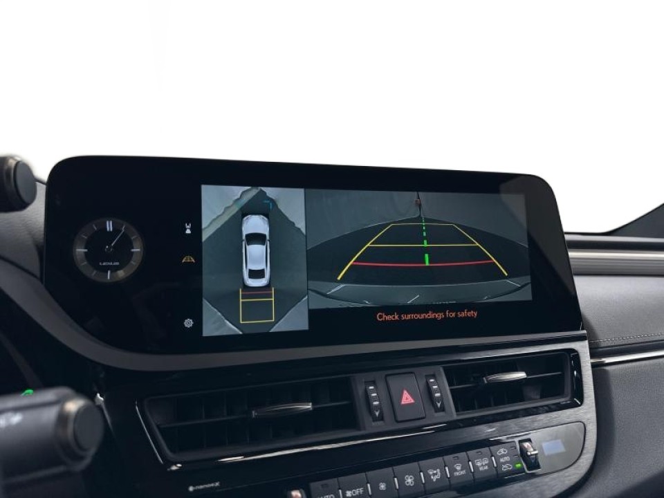 Lexus Seria ES 300h F-Sport - foto 18