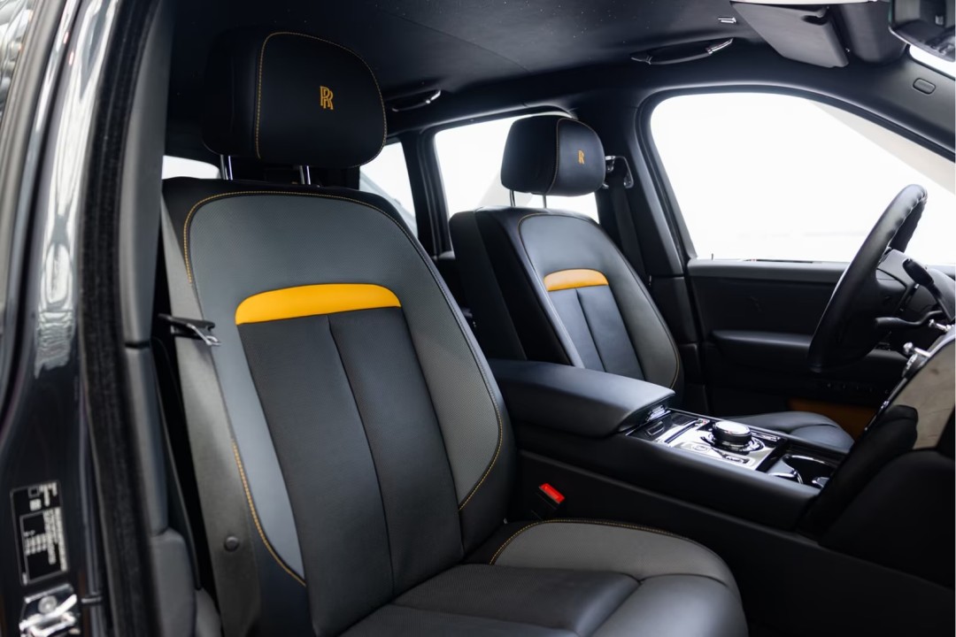 Rolls-Royce Cullinan Black Badge - foto 11