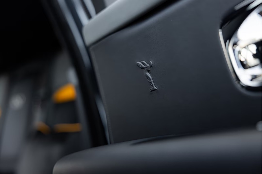 Rolls-Royce Cullinan Black Badge - foto 41