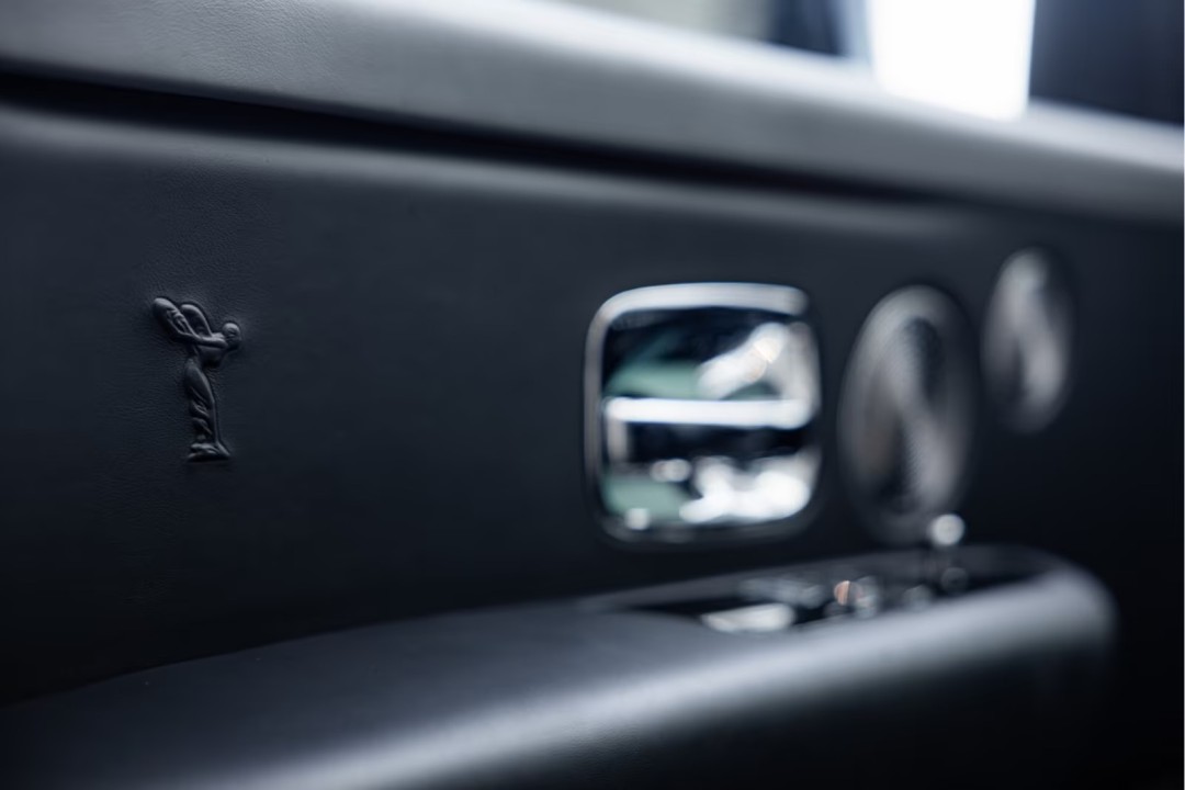 Rolls-Royce Cullinan Black Badge - foto 40