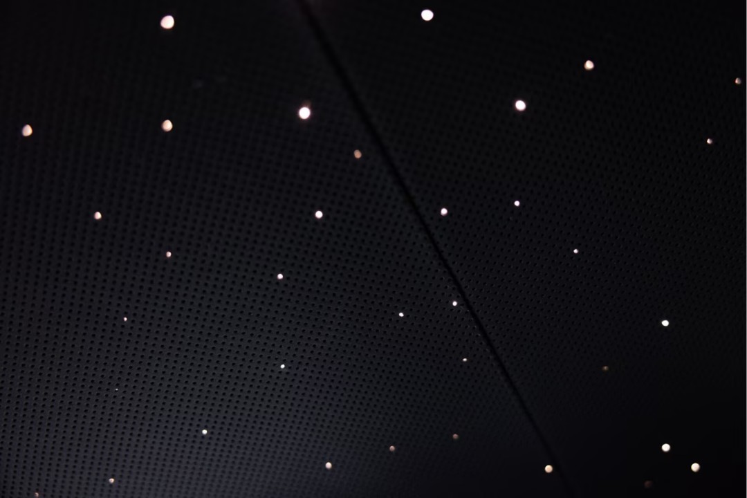 Rolls-Royce Cullinan Black Badge - foto 46