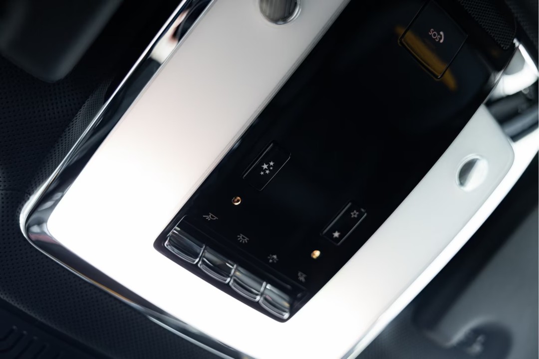 Rolls-Royce Cullinan Black Badge - foto 27