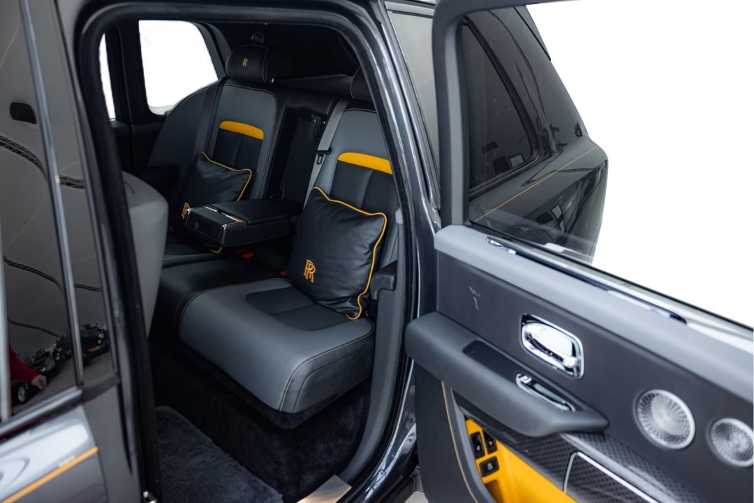 Rolls-Royce Cullinan Black Badge - foto 44