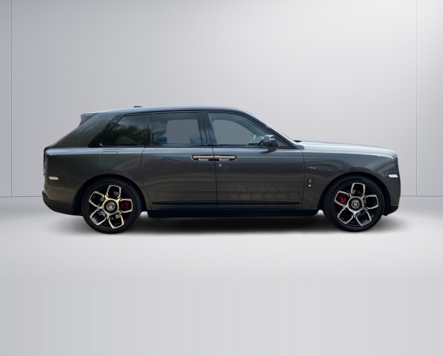 Rolls-Royce Cullinan Black Badge (2)
