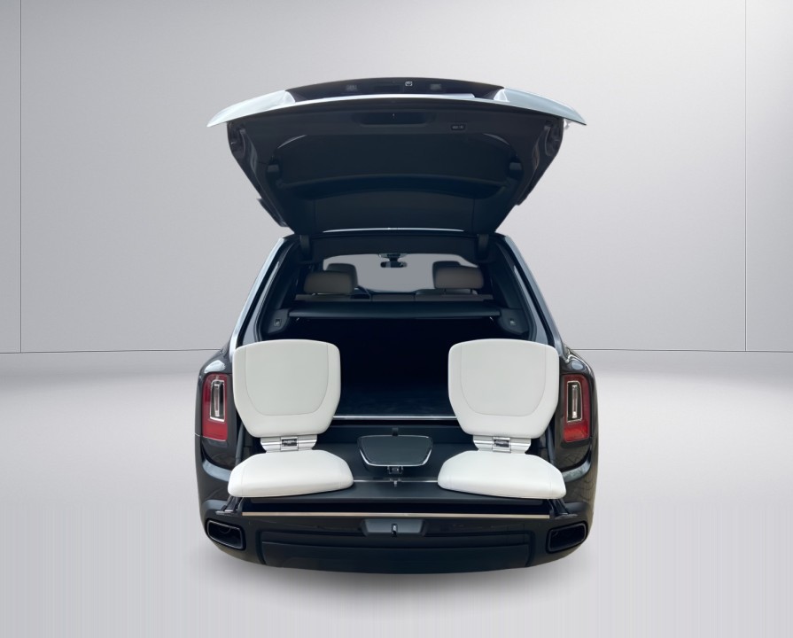 Rolls-Royce Cullinan Black Badge - foto 18
