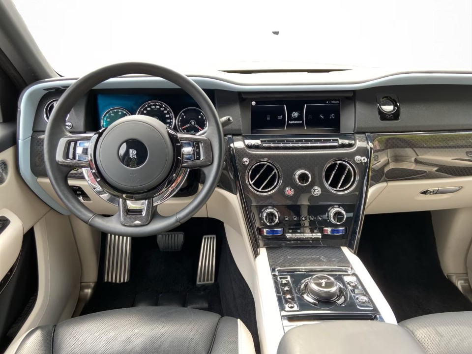 Rolls-Royce Cullinan Black Badge - foto 10