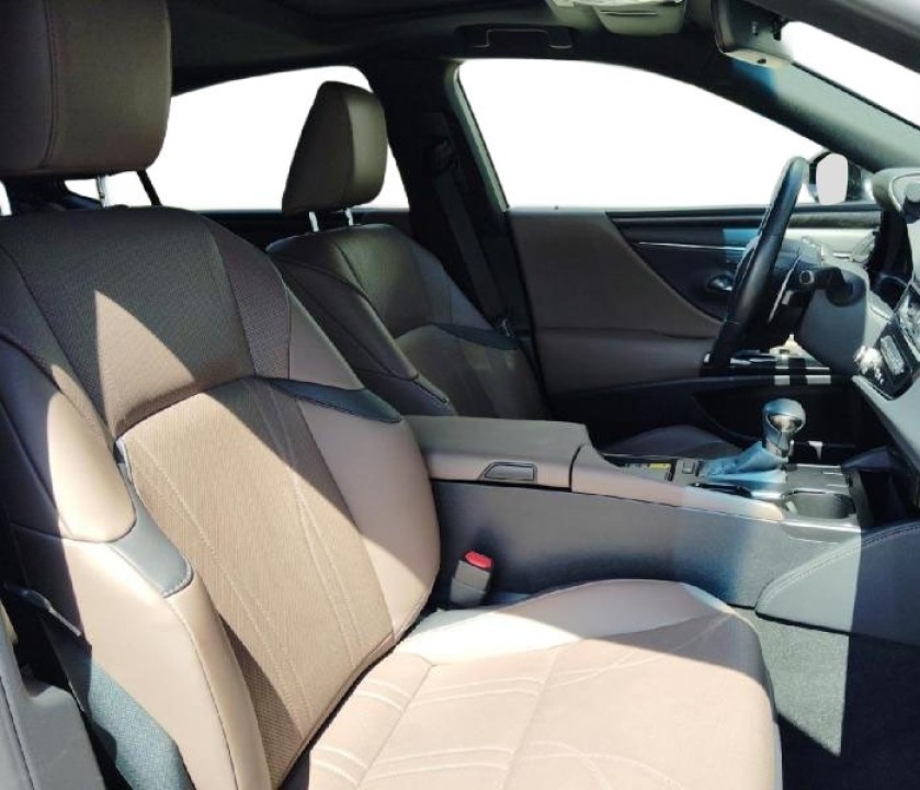 Lexus Seria ES 300h - foto 12