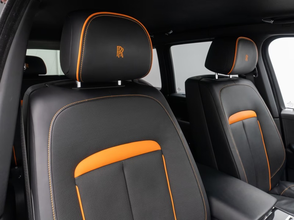 Rolls-Royce Cullinan Black Badge - foto 30