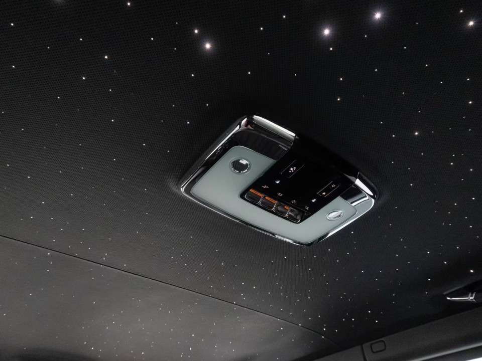 Rolls-Royce Cullinan Black Badge - foto 29