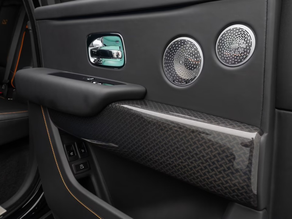 Rolls-Royce Cullinan Black Badge - foto 35