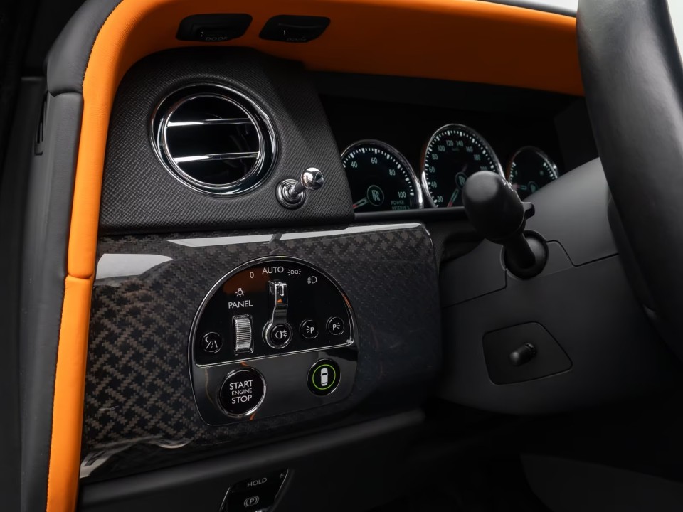 Rolls-Royce Cullinan Black Badge - foto 21