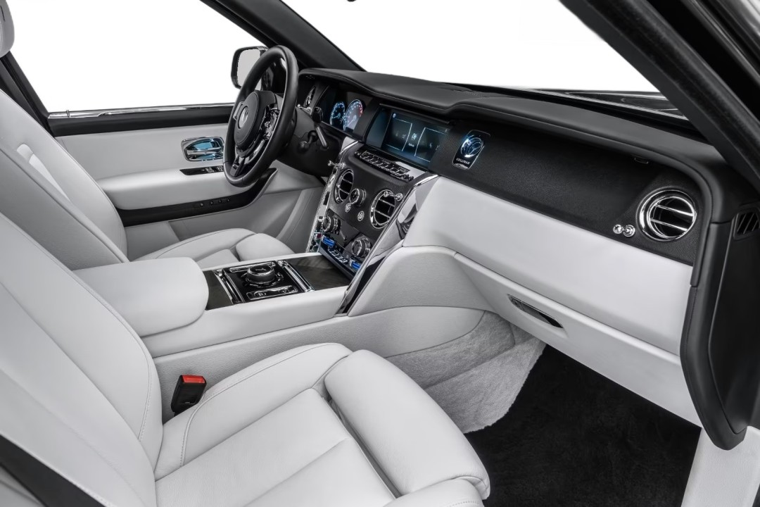 Rolls-Royce Cullinan - foto 9