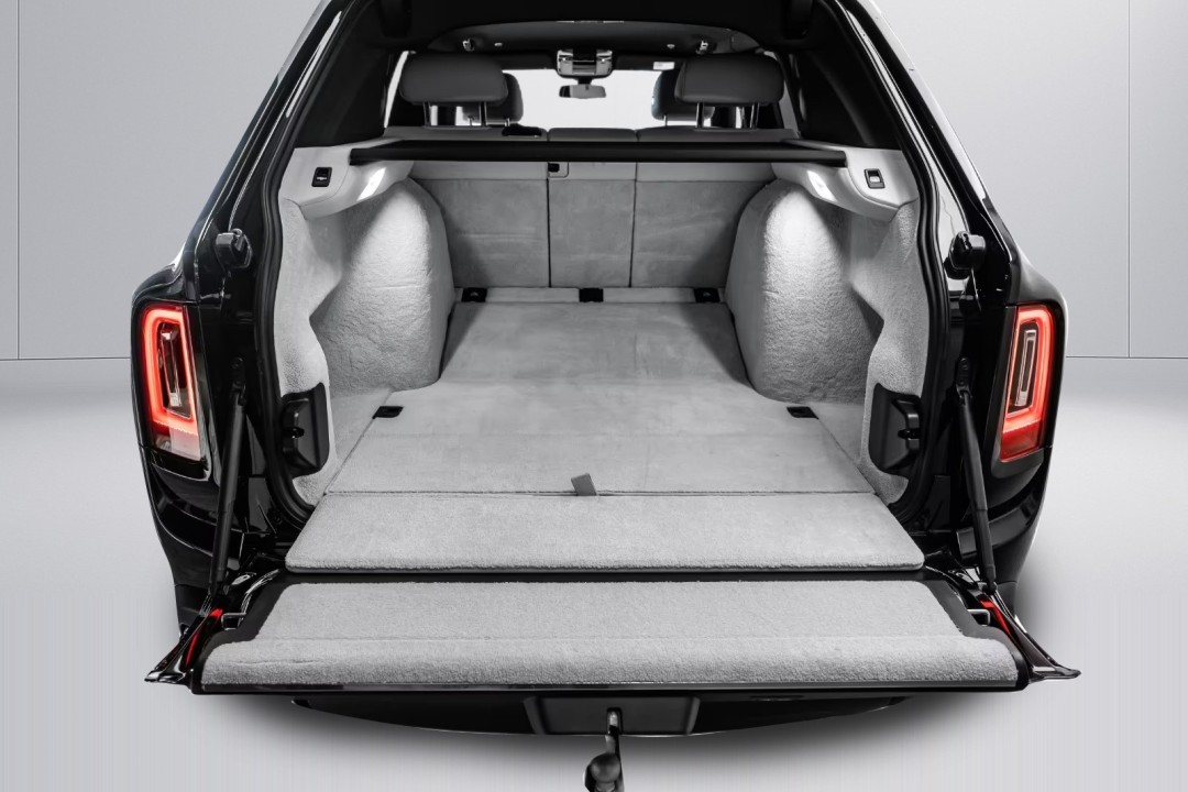 Rolls-Royce Cullinan - foto 16