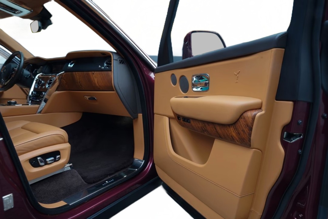 Rolls-Royce Cullinan - foto 28