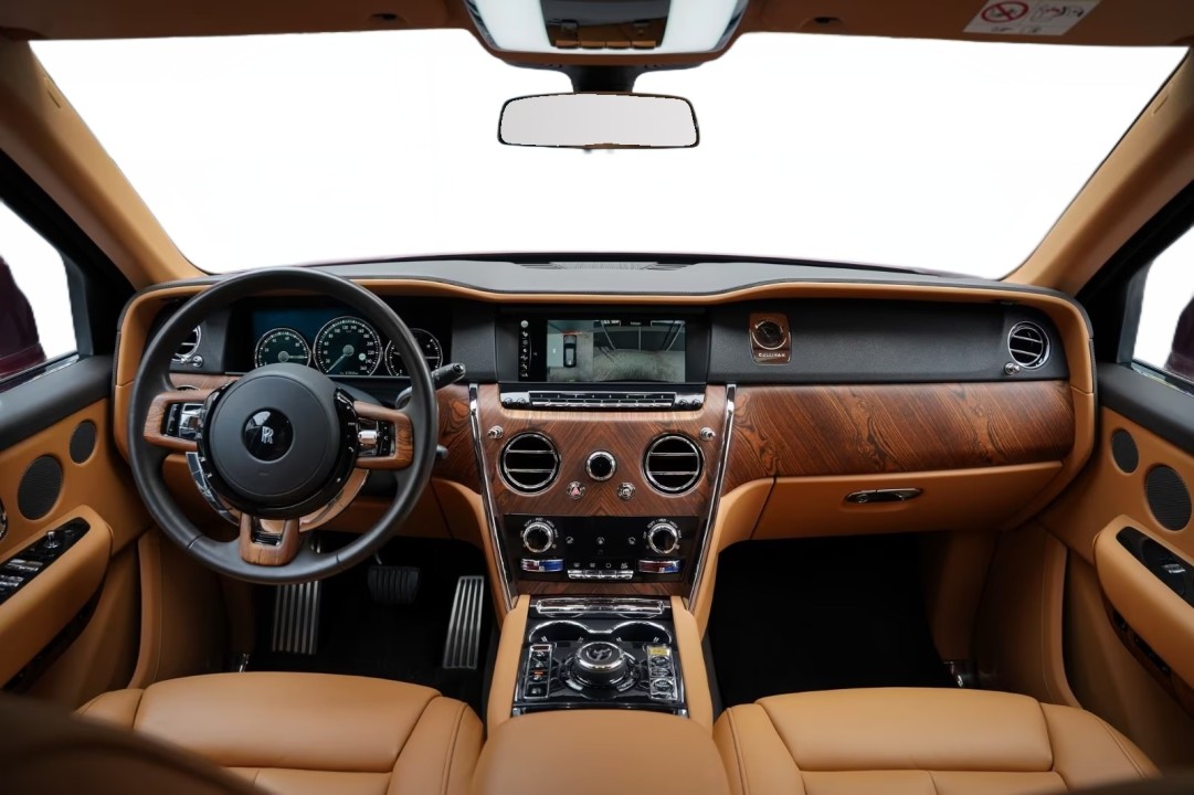 Rolls-Royce Cullinan - foto 14