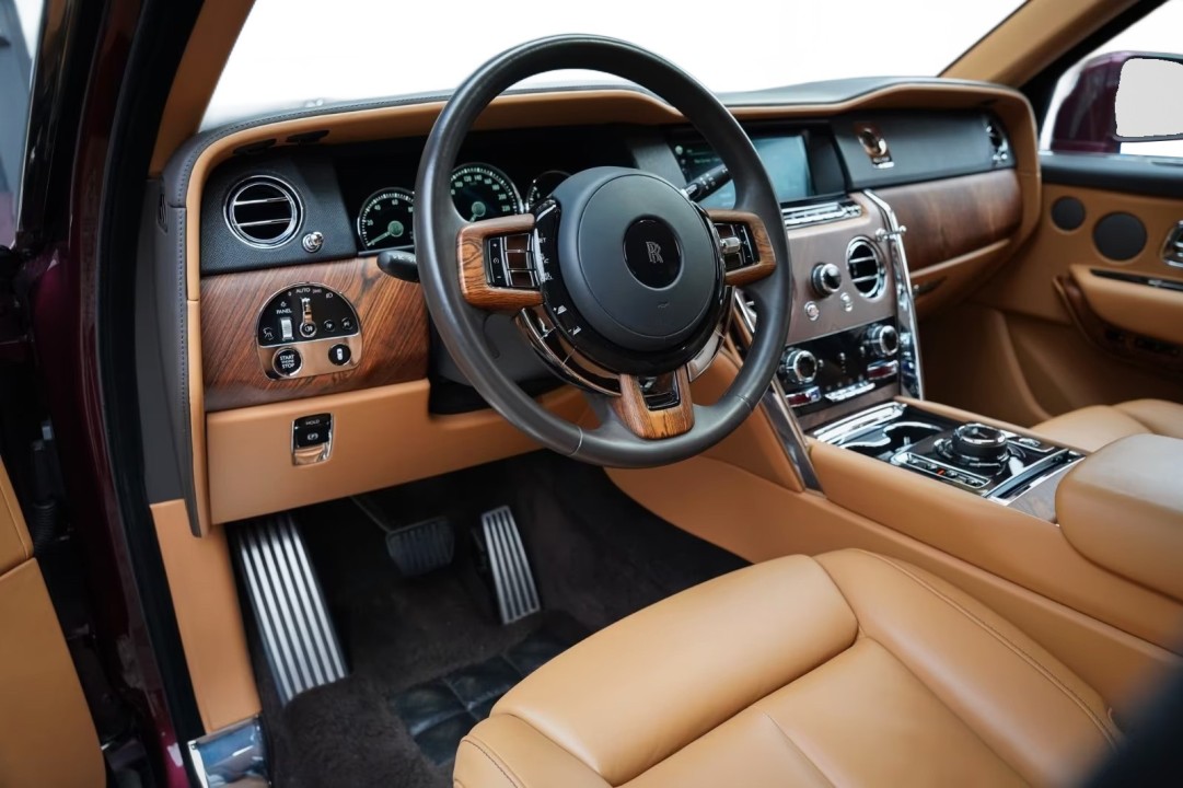 Rolls-Royce Cullinan - foto 12