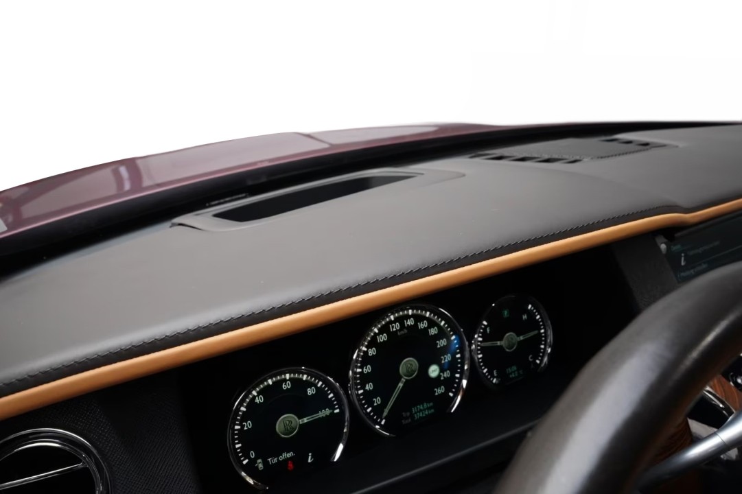 Rolls-Royce Cullinan - foto 18