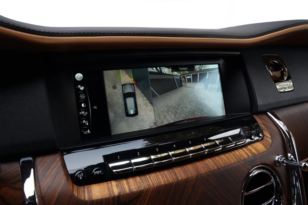 Rolls-Royce Cullinan - foto 23