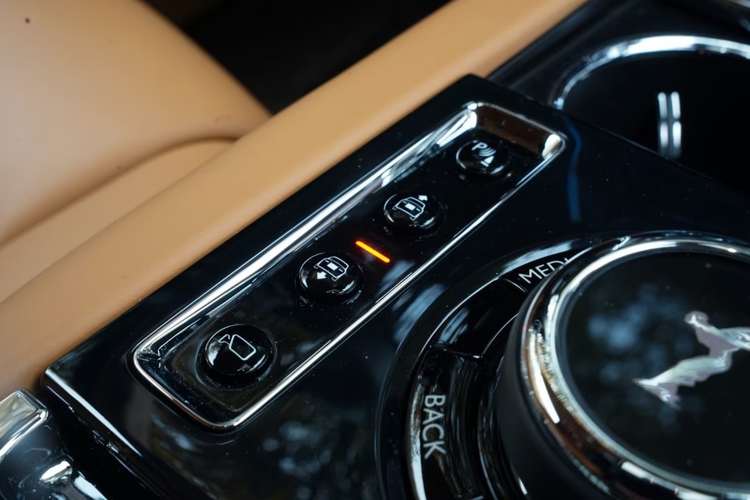 Rolls-Royce Cullinan - foto 21