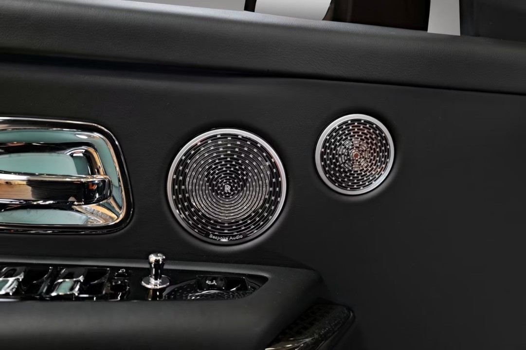 Rolls-Royce Cullinan Black Badge - foto 21