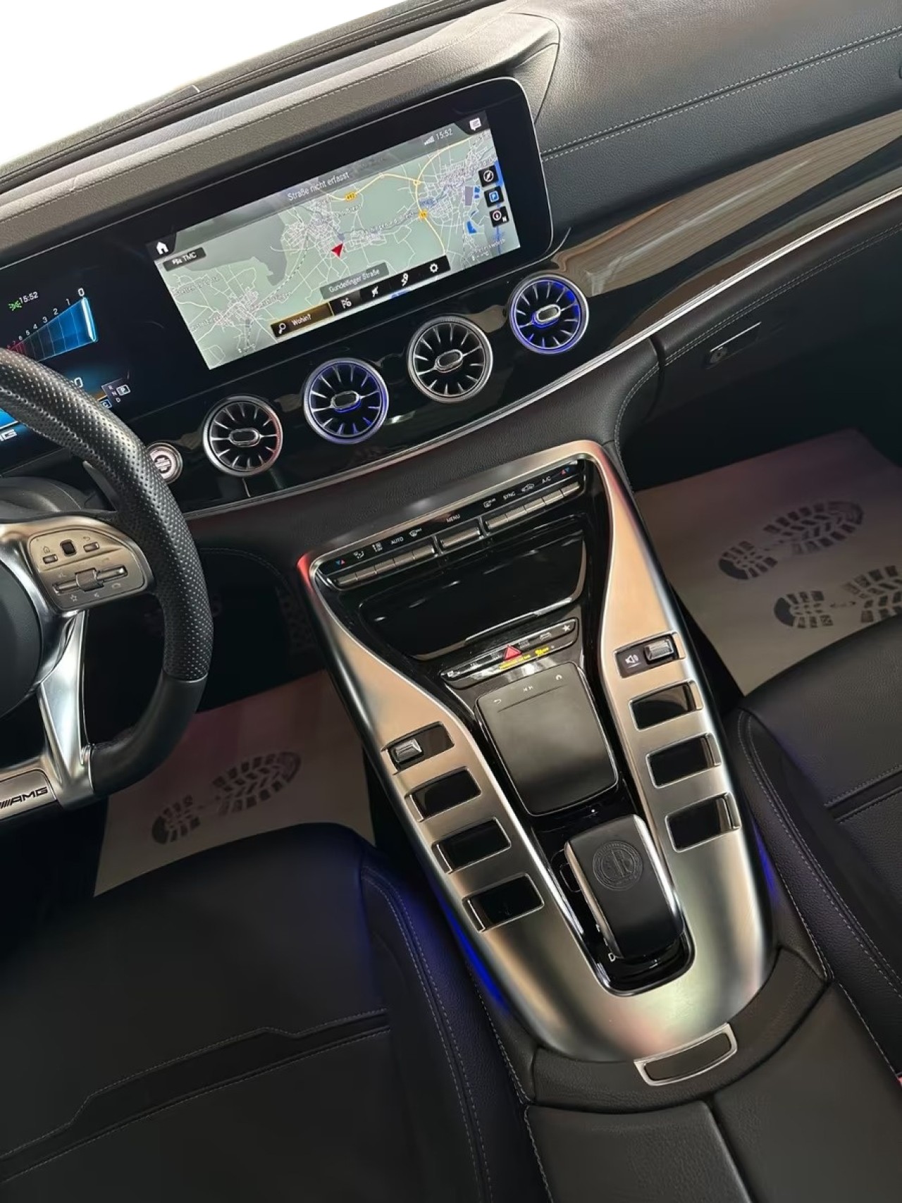 Mercedes-Benz AMG GT 43 4MATIC+ - foto 15