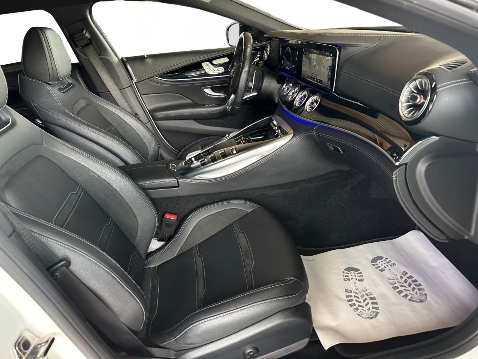 Mercedes-Benz AMG GT 43 4MATIC+ - foto 14