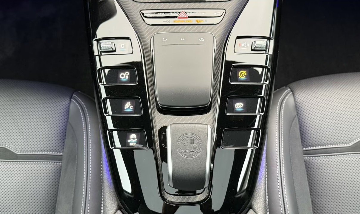 Mercedes-Benz AMG GT 63 S 4MATIC+ - foto 14